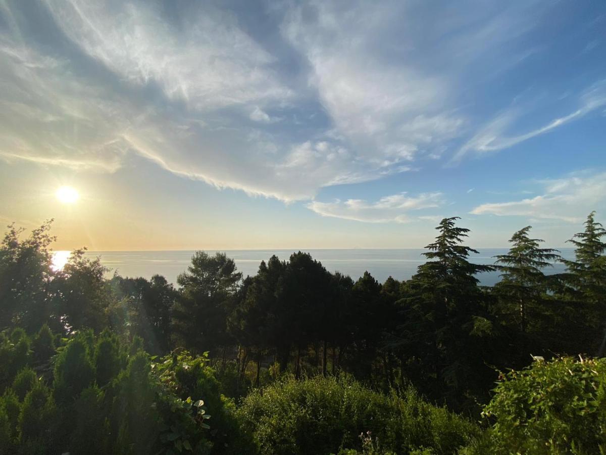 Villetta Sul Mare Аккуедольчі Екстер'єр фото