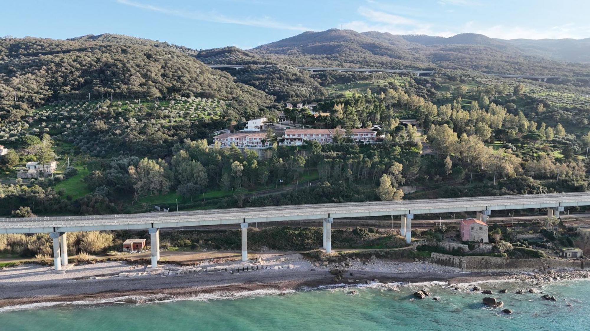 Villetta Sul Mare Аккуедольчі Екстер'єр фото